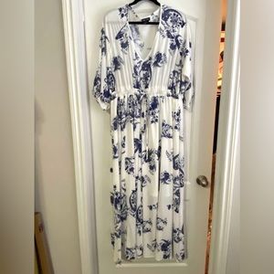 City Chic White and navy blue floral plus size dress